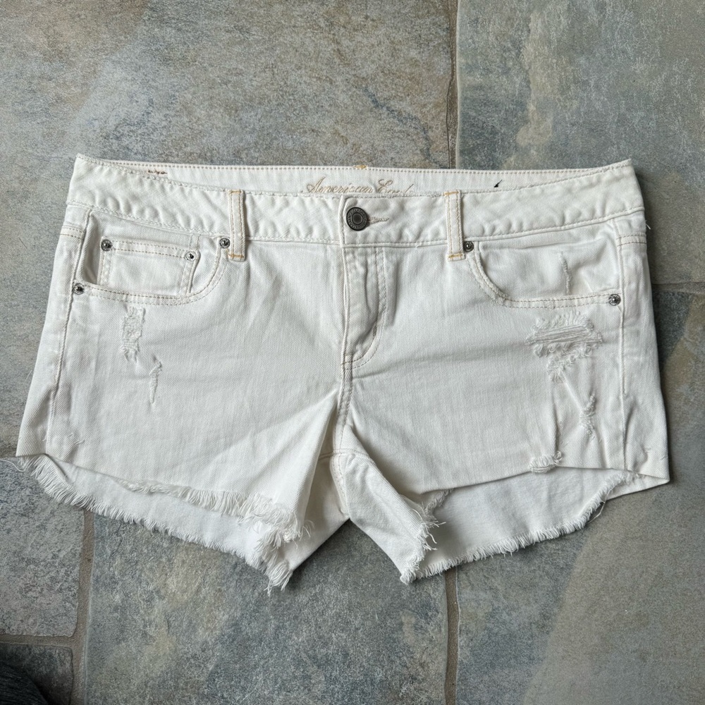 American Eagle Outfitters Y2K 2000s White Distressed Cut-Off Jean Shorts Size 14